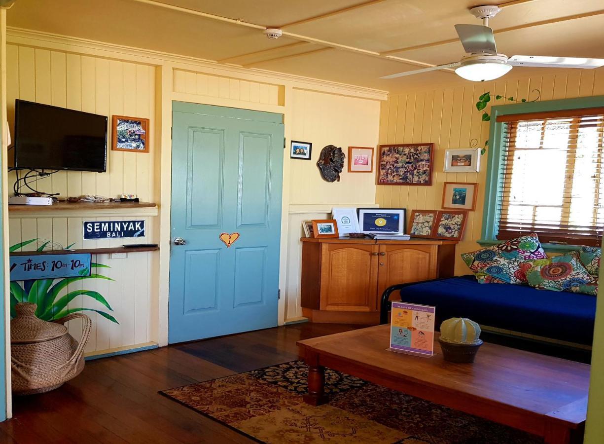 Tropic Days Boutique Hostel Cairns Exteriör bild